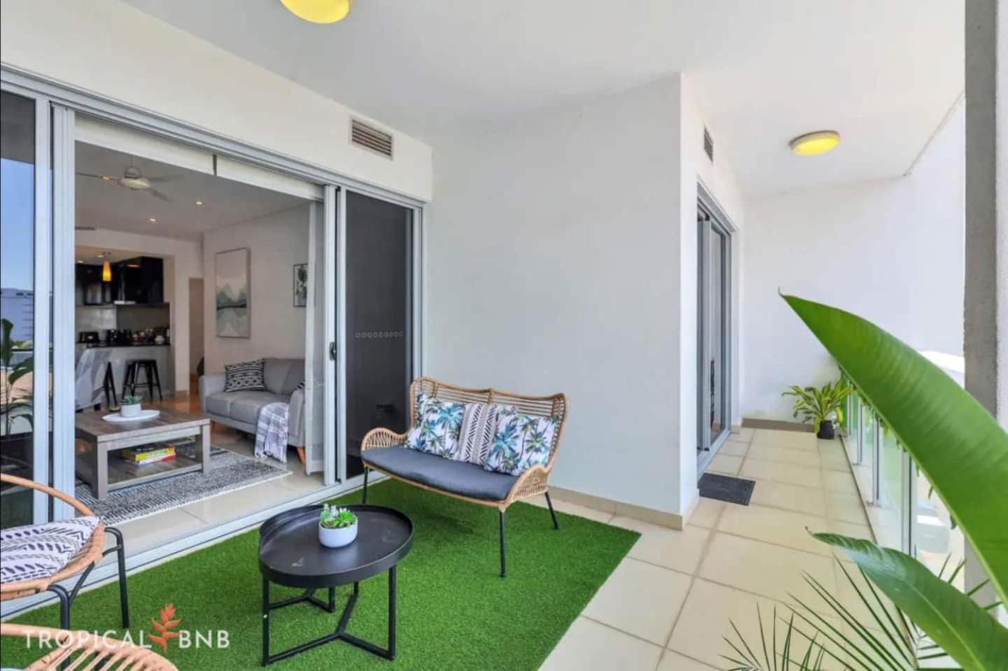 Central City 3 Bed Apt, Pool, 2 Free Secured Parks Apartment Darwin Exterior photo